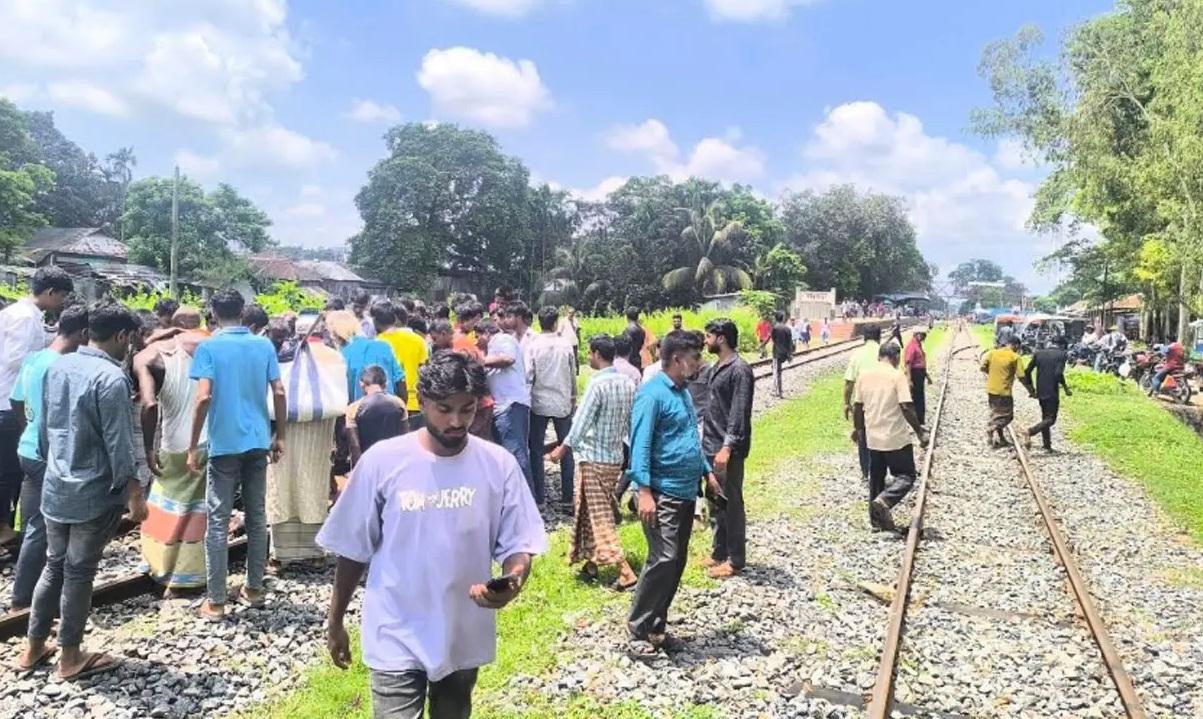 রংপুরে ট্রেনে কাটা পড়ে রেলওয়ে কর্মচারীর মৃত্যু